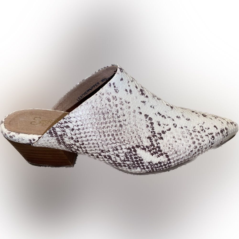 SEYCHELLES Rendezvous Pointed Toe Mules  Natural Exotic Snake Print Women's 7